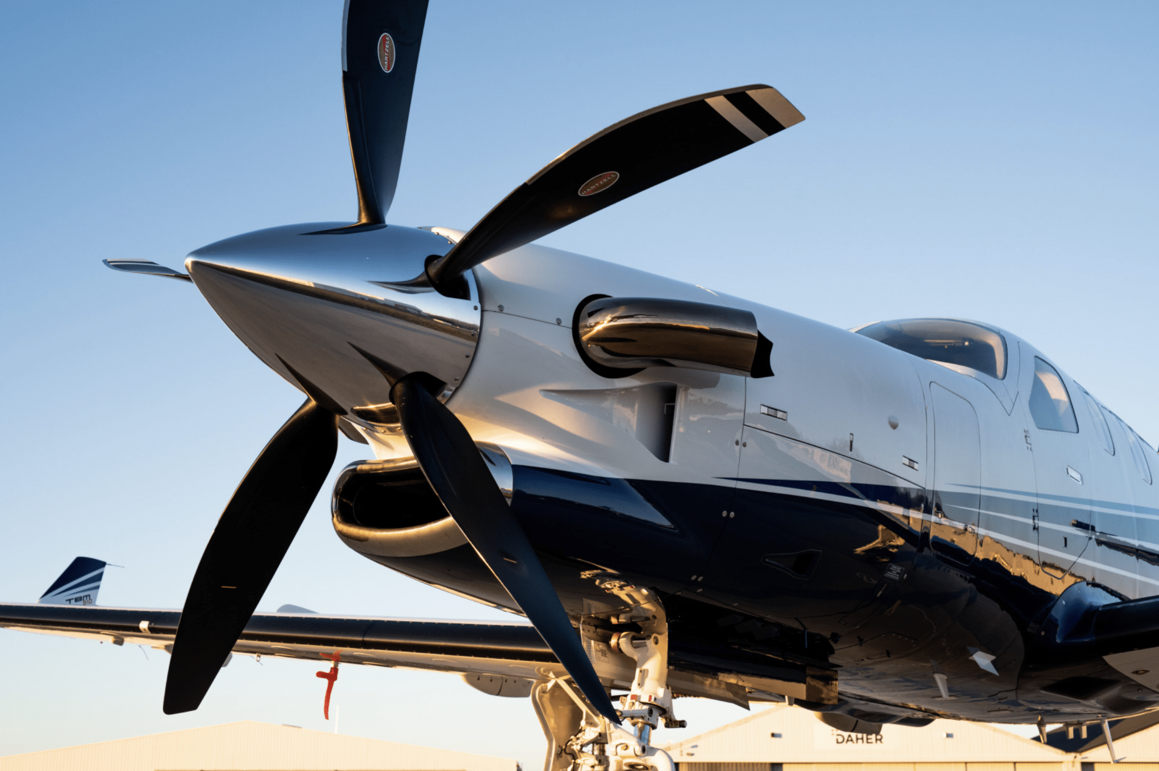 Hartzell Raptor five-blade composite propeller on a Daher TBM 960